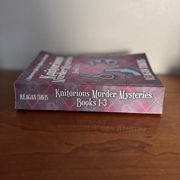 Knitorious Murder Mysteries; Reagan Davis; 2020; Lot Of 4 Books 1-12 - Picture 6 of 9